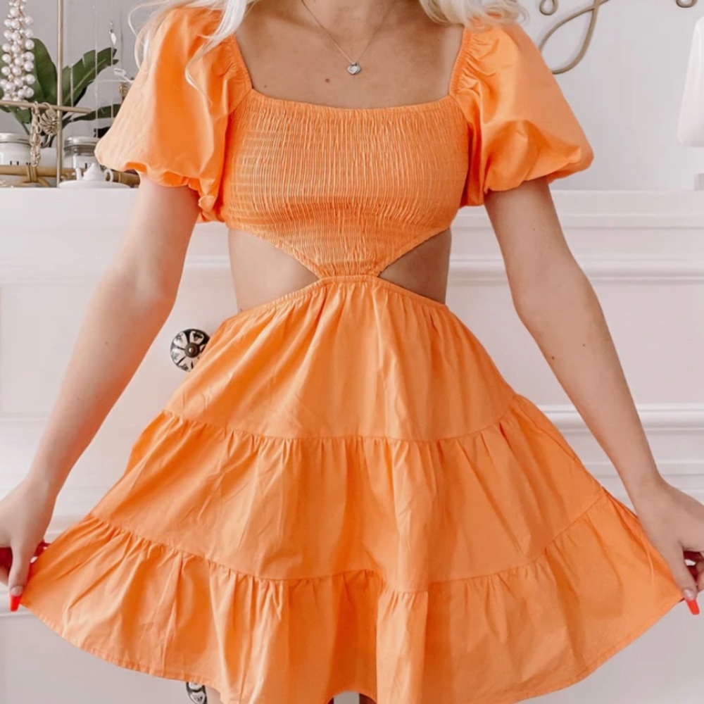 SassyShortCake Clementine Cutie Orange Dress. (size M)